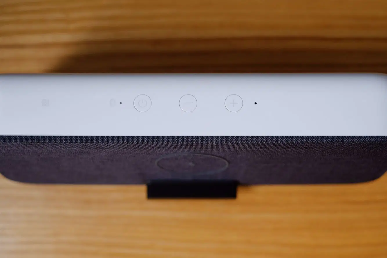 Xiaomi Wireless Charger Bluetooth Speaker